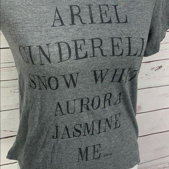 Disney Princess Jasmine Ariel grey size XS‎ gray short sleeve Shirt - Picture 6 of 9